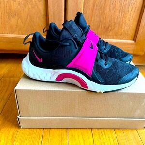 New Nike W Renew In-Season Tr12